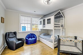 2 Mi to Downtown: Pet-friendly Home in New Bern!