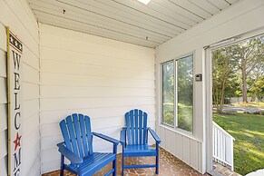 2 Mi to Downtown: Pet-friendly Home in New Bern!