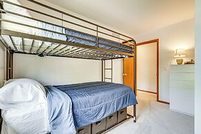 11 Mi to Dtwn Columbus: Peaceful Townhome w/ Yard!