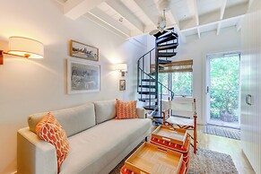 Stylish Lofted Condo, 1 Block to Commercial St!