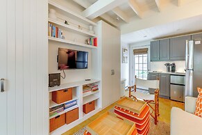 Stylish Lofted Condo, 1 Block to Commercial St!