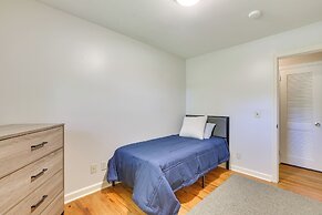 1 Mi to Friendly Center: Greensboro Family Home