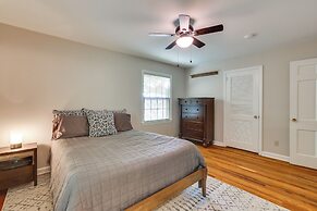 1 Mi to Friendly Center: Greensboro Family Home