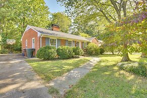 1 Mi to Friendly Center: Greensboro Family Home