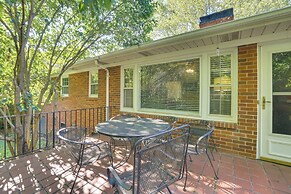 1 Mi to Friendly Center: Greensboro Family Home
