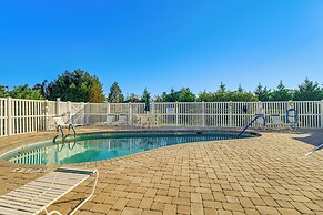 Myrtle Beach Condo: 3 Mi to Ocean!