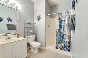 Myrtle Beach Condo: 3 Mi to Ocean!