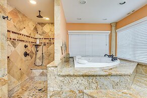 Lakefront Lutz Home w/ Hot Tub: 15 Mi to Tampa