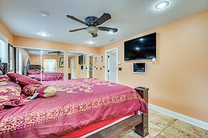 Lakefront Lutz Home w/ Hot Tub: 15 Mi to Tampa