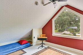 Lakefront Lutz Home w/ Hot Tub: 15 Mi to Tampa