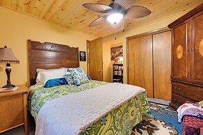 3 Mi to Iowa State University: Ames Apartment