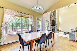 2 Mi to Lake Norman: Home w/ Deck in Huntersville!