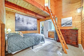 Harstine Island Home w/ Hot Tub & Beach Access!