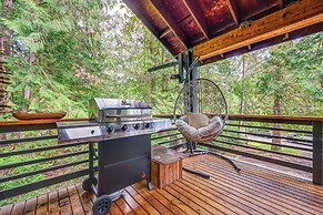 Harstine Island Home w/ Hot Tub & Beach Access!