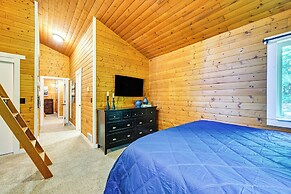 Harstine Island Home w/ Hot Tub & Beach Access!