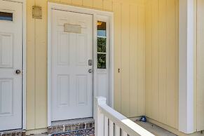 Emerald Isle Condo Near Beach w/ Screened Porch!