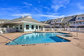 Emerald Isle Condo Near Beach w/ Screened Porch!