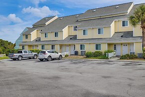 Emerald Isle Condo Near Beach w/ Screened Porch!