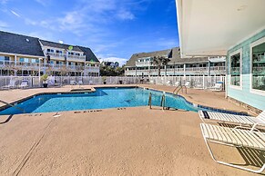 Emerald Isle Condo Near Beach w/ Screened Porch!