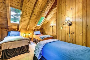 Hot Tub & Fire Pit: Cozy Cabin in Maggie Valley