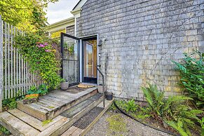 Waterfront Bellingham Bliss: Steps to Beach!