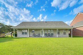 Calhoun Home w/ Spacious Interior & Backyard!