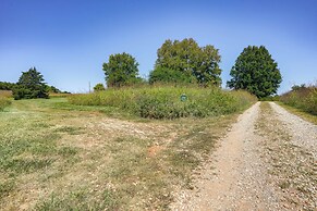 Cottage w/ James River Access in Wingina!