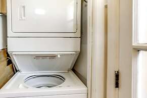 Cottage w/ James River Access in Wingina!