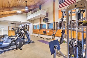 4 Mi to Ski Resort: Pet-friendly Breck Cabin