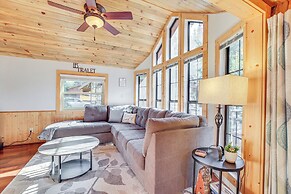 4 Mi to Ski Resort: Pet-friendly Breck Cabin