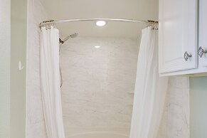 Walk to Beach: Corpus Christi Gem on Padre Island!