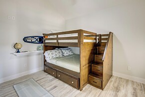 Walk to Beach: Corpus Christi Gem on Padre Island!