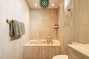 Campos Eliseos 75 PH