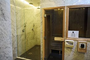 WealthyStays Nicosia Heights