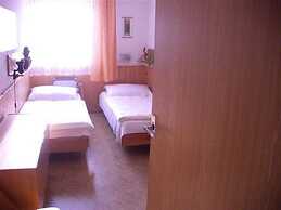Apartment Pavla With 3 Bedrooms and 1 Bathrooms