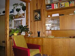 Apartment Pavla With 3 Bedrooms and 1 Bathrooms