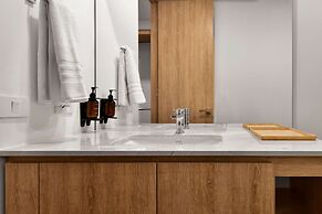 w Prestigious 1BR w Balcony in Usaquen