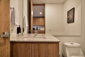 w Prestigious 1BR w Balcony in Usaquen