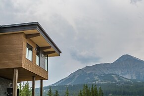 202 Lakelodge 4 Bedroom Condo