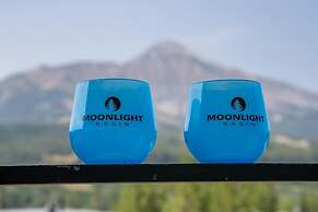 202 Lakelodge 4 Bedroom Condo