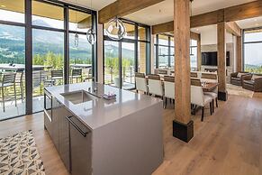 202 Lakelodge 4 Bedroom Condo