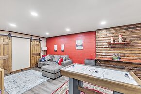 Cabin In The Woods 2 Bedroom Cabin