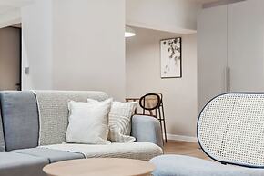 limehome Piraeus Olive