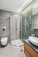 limehome Piraeus Olive