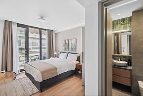 limehome Piraeus Olive