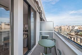 limehome Piraeus Olive