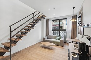 limehome Piraeus Olive