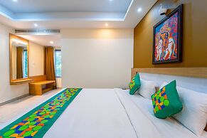 Treebo Sree Varshavilas Regency