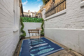 Brighton Courtyard boutique