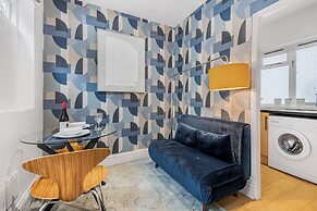 Brighton Courtyard boutique